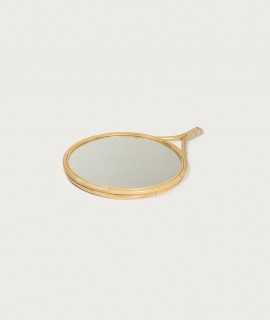 Wilson Mirror, Medium