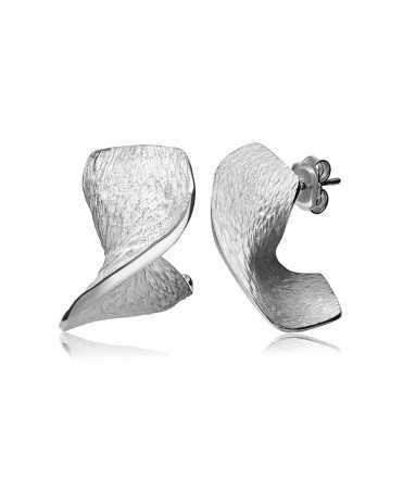 SHAVINGS. Short silver earrings