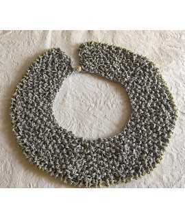Knitted knitted necklace
