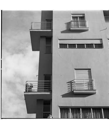 F. Català-Roca. Edificio de viviendas, Barcelona (1930-1931)