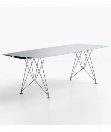 Table B 90, metal legs