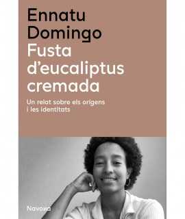 Fusta d'eucaliptus cremada