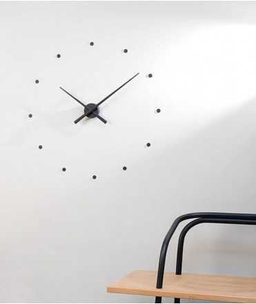 Reloj de pared 'OJ' azul