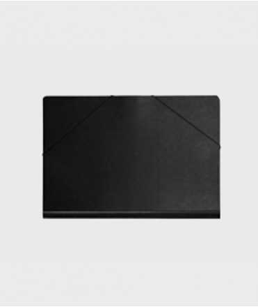 Carpeta de dibuix, amb gomes. 46x33 cm. Color negre