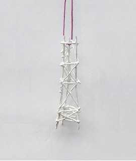 STRUCTURE.Colgante lacado blanco