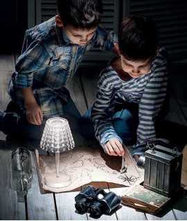 Tiffany table lamp, grey
