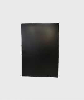 Carpeta de dibujo, con gomas. Tamaño: 62x44 cm. Color negro