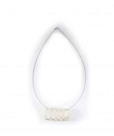 Vou Klein necklace, white