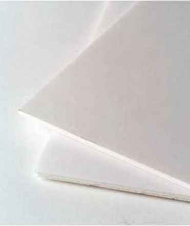 Cartón pluma 29,7x42 cm, 3mm. Color blanco.