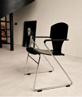Silla Egoa, lacado negre