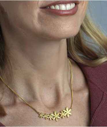 Collar flores irregulares Azafrán