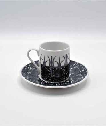 Tassa amb plat, motiu reixa de Casa Vicens 