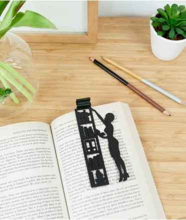 Punt de llibre The Library