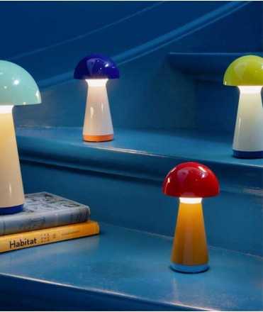 Lámpara de sobremesa Bobbi, roja