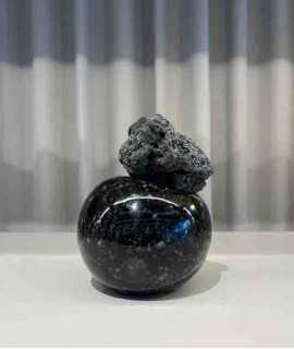 Centre de taula Mahi, pedra volcànica