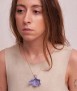 Collar Lily