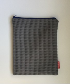 Estuche Waffle Gris Grande