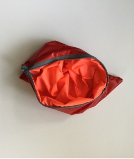 Estuche de Agua. Rojo - Naranja