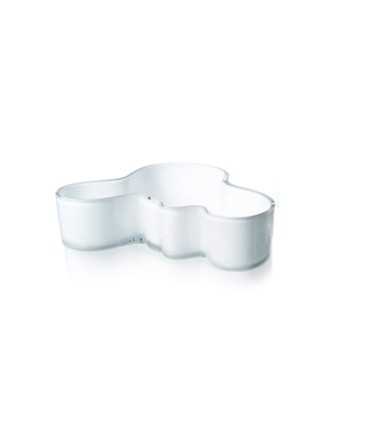 Centerpiece. Dimensions: 5 x 19.5 cm. White